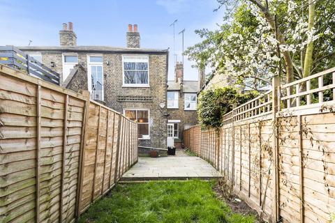 48 Dumbarton Road, London, SW2 5LU