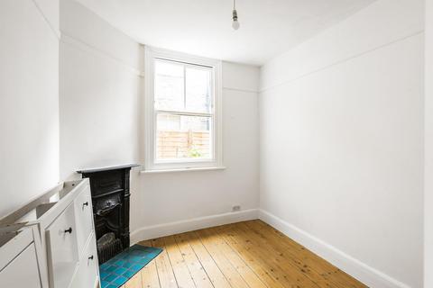 48 Dumbarton Road, London, SW2 5LU