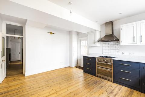 48 Dumbarton Road, London, SW2 5LU