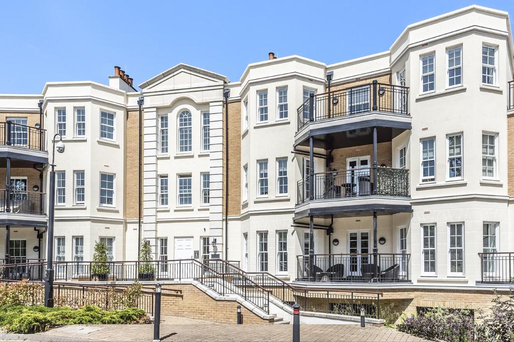 Westerham Road, Keston 2 bed flat £600,000