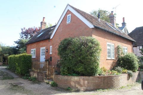 3 bedroom cottage for sale, Storrington - just off Church Street