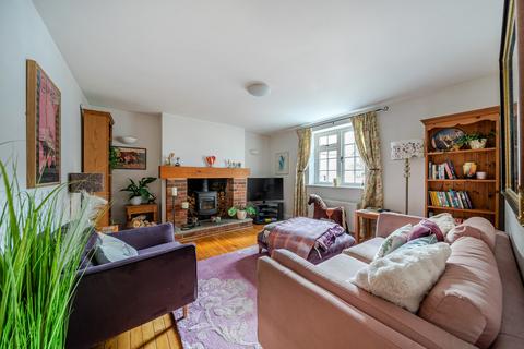 3 bedroom cottage for sale, Storrington - just off Church Street