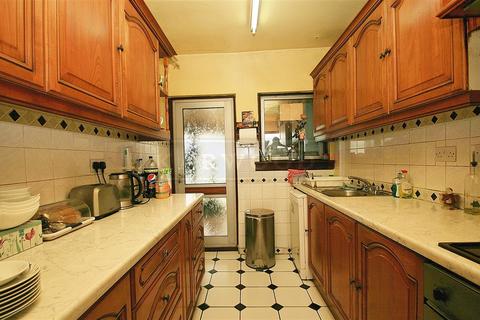 7 Commonwealth Avenue, Hayes, UB3 2PL