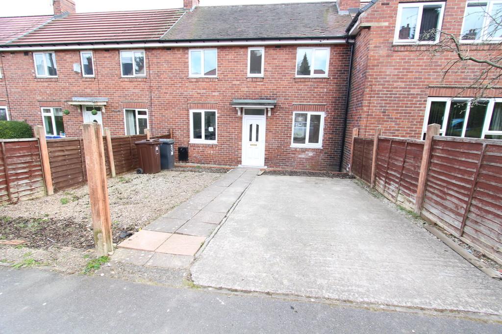 12 Southey Hall Road 3 bed terraced house £575 pcm (£133 pw)