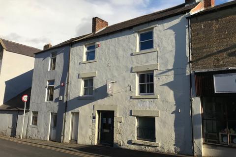 Retail property (high street) to rent, The Bodywork Centre, 4 Eastgate, Hexham
