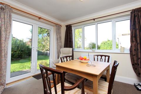 80 Commonfield Road, Banstead, SM7 2JZ