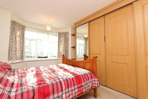 80 Commonfield Road, Banstead, SM7 2JZ