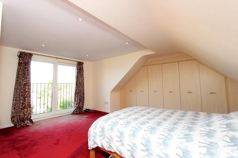 80 Commonfield Road, Banstead, SM7 2JZ