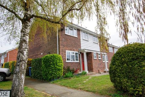 40 Harebell Close, Hartley Wintney, Hook, RG27 8TW