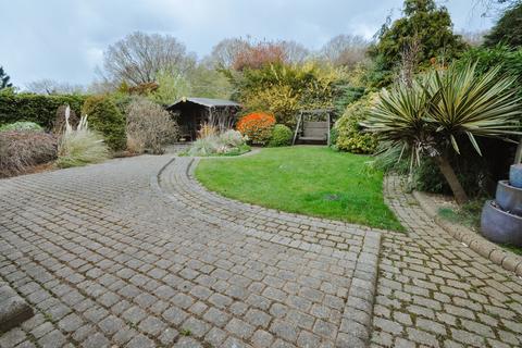 29 Bramble Road, Daws Heath, Benfleet, SS7 2UN