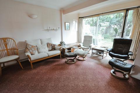 29 Bramble Road, Daws Heath, Benfleet, SS7 2UN