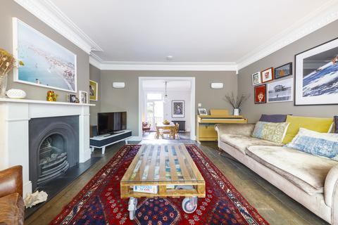 56 Ashley Road, London, N19 3AF