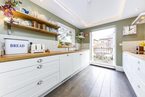 56 Ashley Road, London, N19 3AF