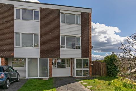 24 Langton Close, Winchester, SO22 6RJ