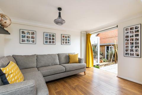 24 Langton Close, Winchester, SO22 6RJ