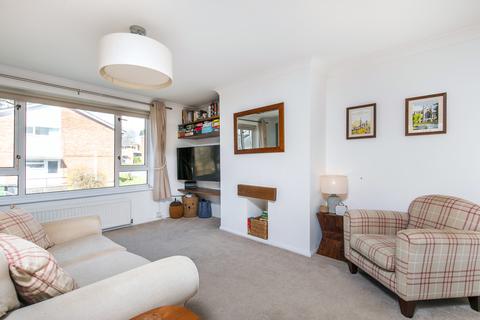 24 Langton Close, Winchester, SO22 6RJ