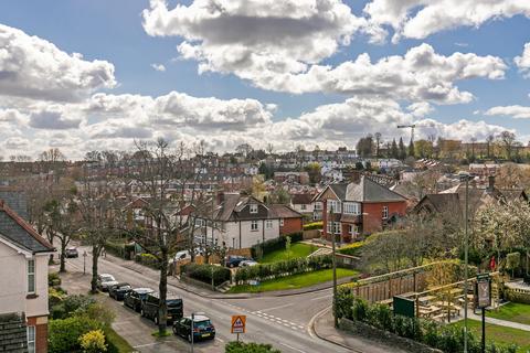 24 Langton Close, Winchester, SO22 6RJ
