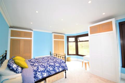 6 Blendon Terrace, London, SE18 7RR