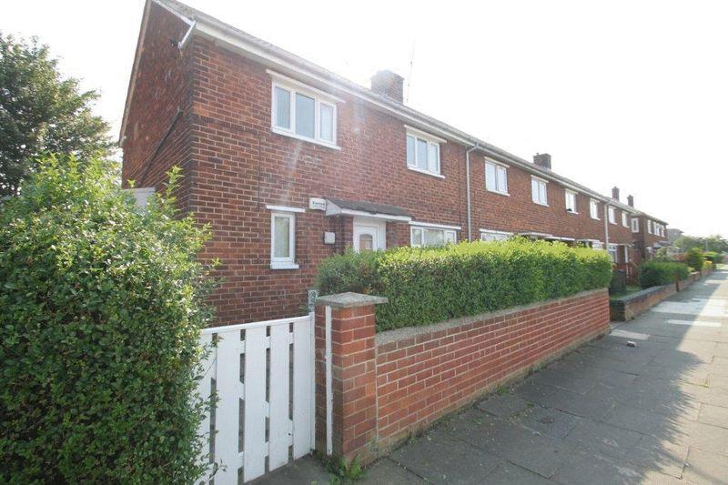 Sandringham Road, Park End, Middlesbrough, TS3 0DB 3 bed terraced house
