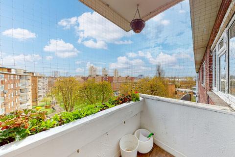 Flat 27, Holmes Court Paradise Road, London, SW4 6QJ