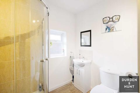 16 Aukingford Gardens, Ongar, CM5 0BG