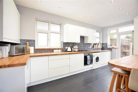 21 The Bramblings, London, E4 6LT