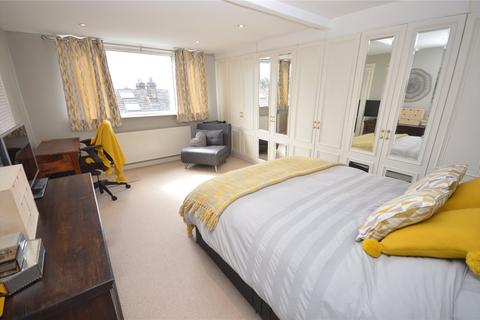12 Oxford Road, Guiseley, Leeds, LS20 9AS