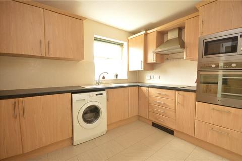 2 bedroom apartment for sale, Belfry Court, Outwood, Wakefield