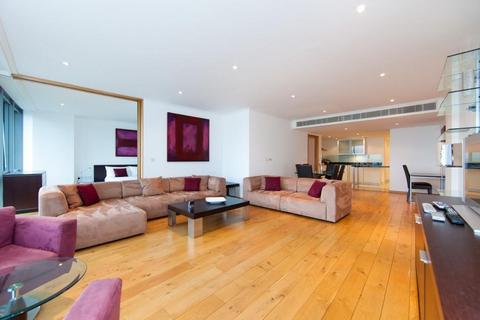 2 bedroom flat to rent, No. 1 West India Quay, Hertsmere Road, Canary Wharf, London, E14 4EF