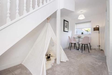 2 Bredisholm Drive, Baillieston, Glasgow, G69 7HZ