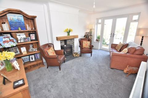 46 Birch Avenue, Wirral, CH49 4LT