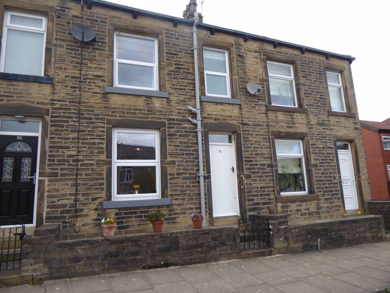 Watkinson Road, Halifax 2 bed terraced house £120,000