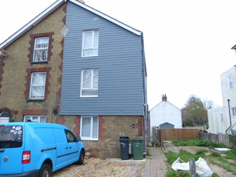 Victoria Road, Cowes 1 bed in a house share £450 pcm (£104 pw)