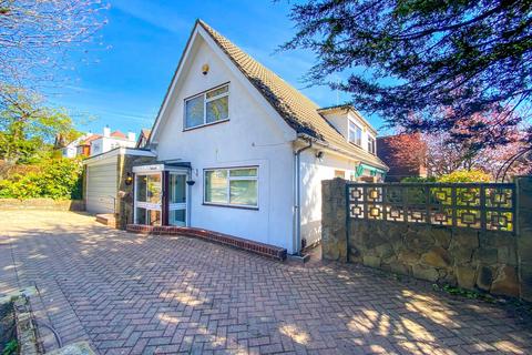 3 bedroom detached house to rent, Chichele Road, Oxted, Surrey, RH8