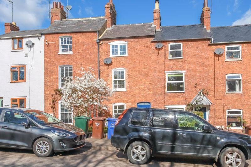 Broughton Road, Banbury 2 bed terraced house £285,000