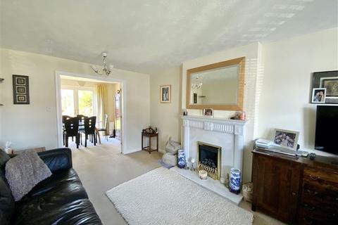 3 Roddis Close, Dinnington, Sheffield, S25 2XH