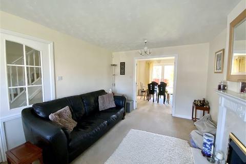 3 Roddis Close, Dinnington, Sheffield, S25 2XH