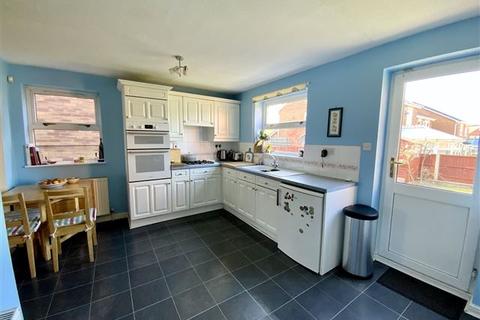 3 Roddis Close, Dinnington, Sheffield, S25 2XH