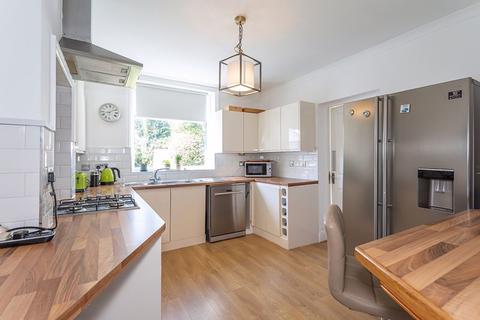 35 Park View, New Malden, KT3 4AX