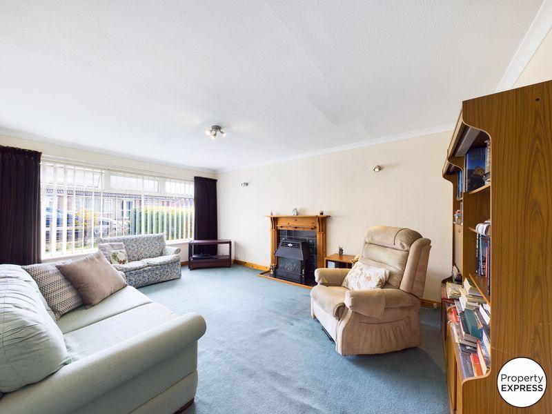 Bylands Road, Eston, Middlesbrough... 3 bed semidetached bungalow £