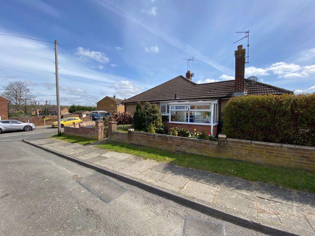 Essex Close, Corby 2 bed bungalow £795 pcm (£183 pw)