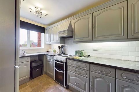 15 Coleridge Close, Worcester, WR3 8EF