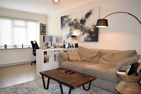 153 Cramptons Road, Sevenoaks, TN14 5DU