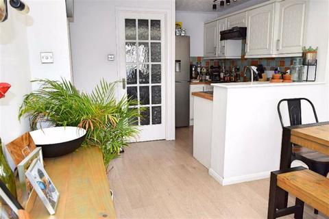 153 Cramptons Road, Sevenoaks, TN14 5DU