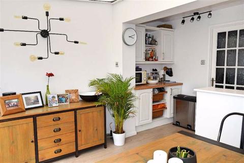 153 Cramptons Road, Sevenoaks, TN14 5DU