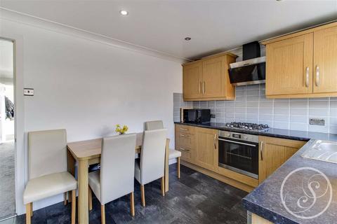 14 Birkdale Way, Leeds, LS17 7SY