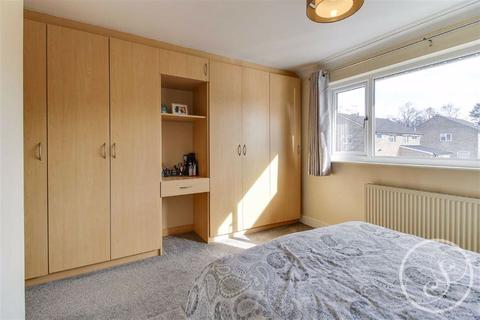 14 Birkdale Way, Leeds, LS17 7SY