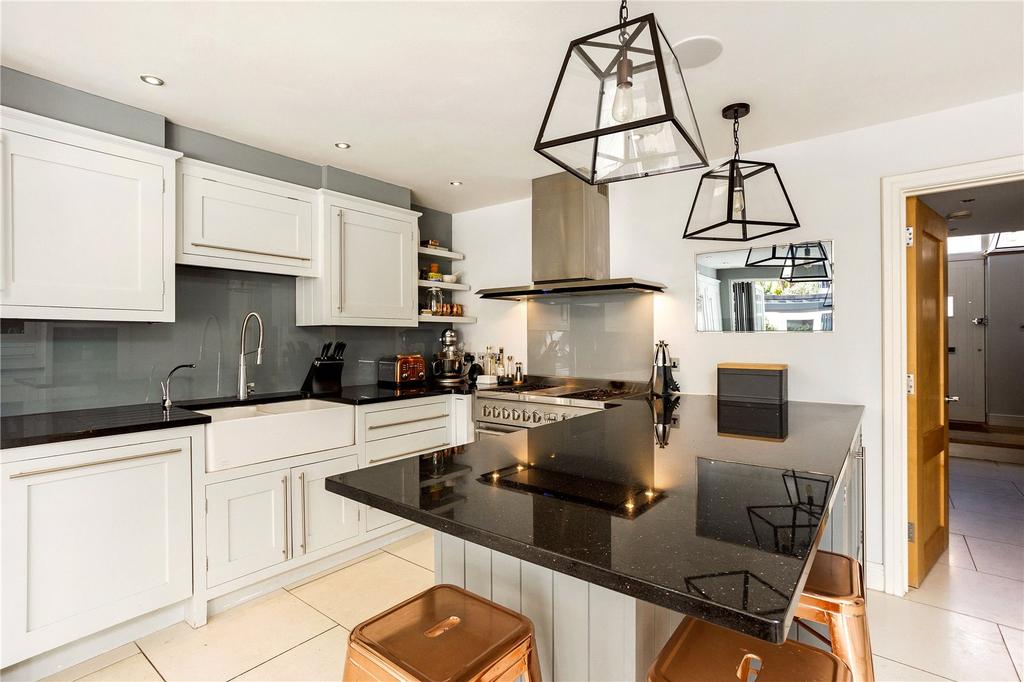 Kitchen/Dining