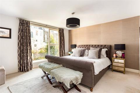 83 Princess Victoria Street, Bristol, BS8 4DD