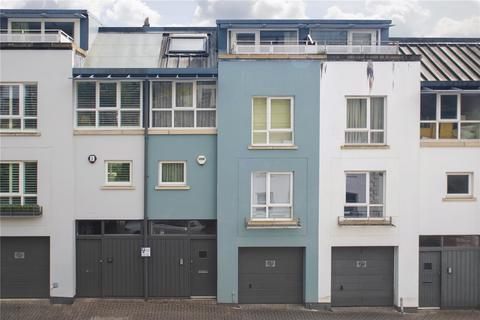 83 Princess Victoria Street, Bristol, BS8 4DD